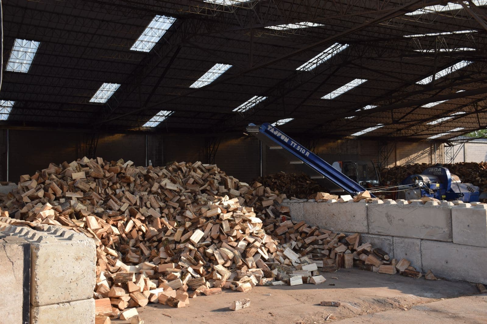 Bois de chauffage sec en vrac – 50 cm
